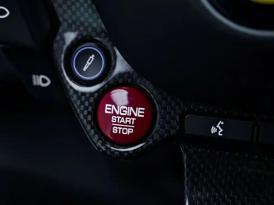 Ferrari 812 2017 6.5L Superfast — миниатюра 18