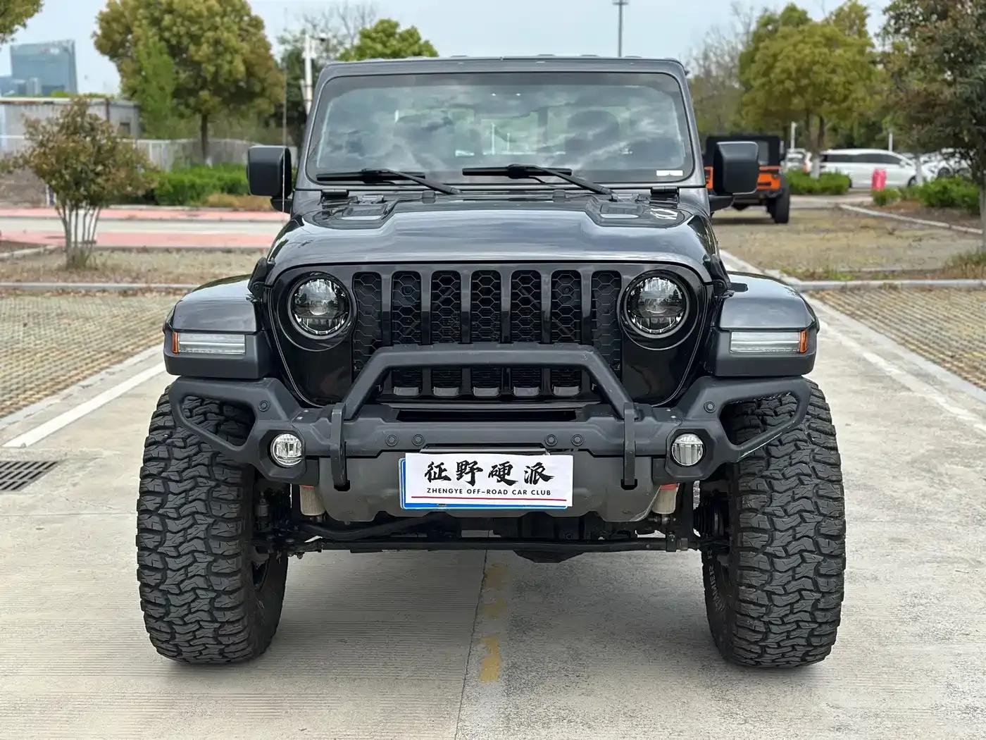 Gladiator 2022 3.6L First Edition — миниатюра 2