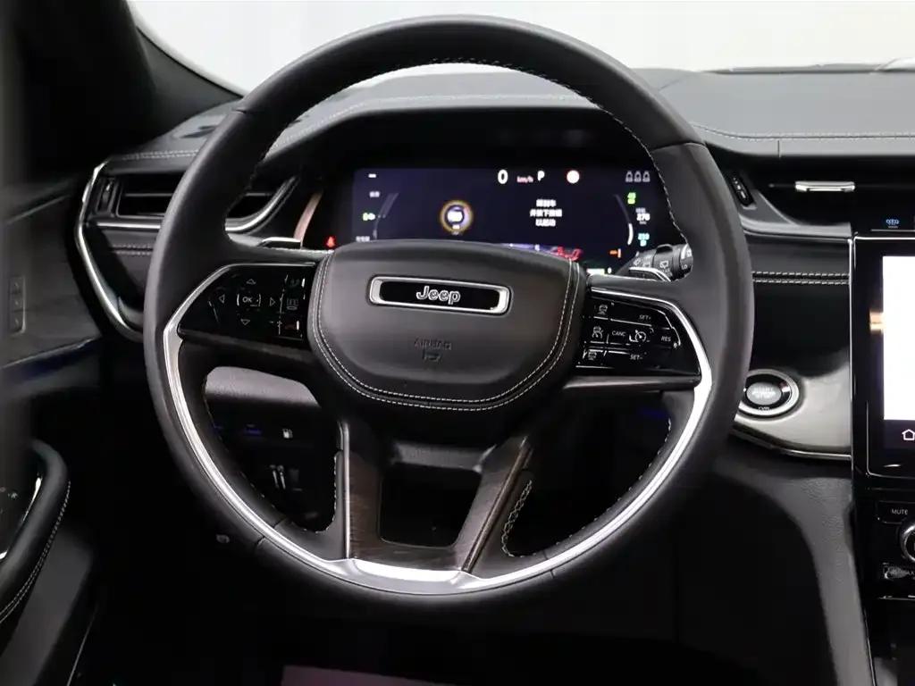 2023 Jeep Grand Cherokee 4xe Imported Model 4xe Peak Edition — миниатюра 12