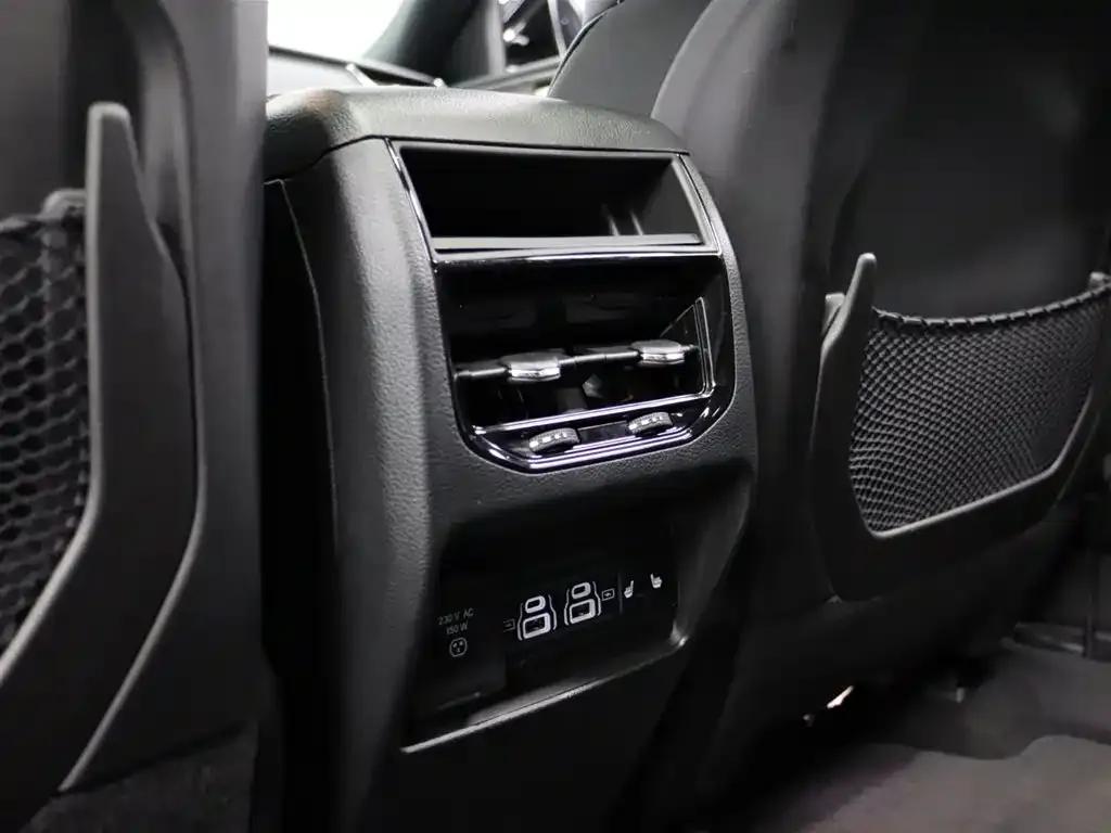 2023 Jeep Grand Cherokee 4xe Imported Model 4xe Peak Edition — миниатюра 22