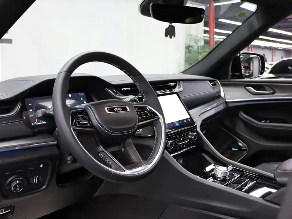 2023 Jeep Grand Cherokee 4xe Imported Model 4xe Peak Edition — миниатюра 7