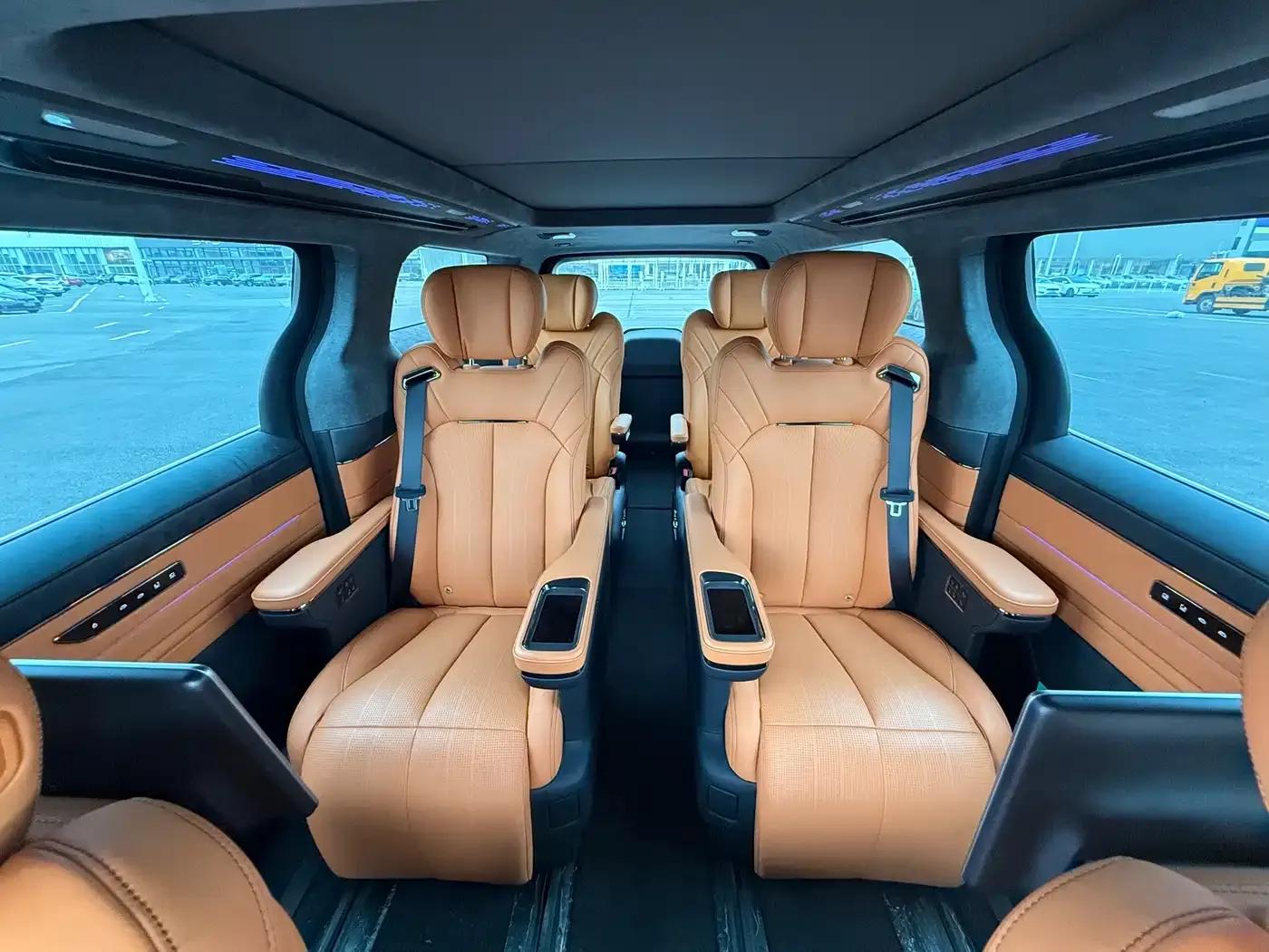 Wingzhen L380 2024 Model, 140-degree, 6-seater, 4WD Ultra — миниатюра 18