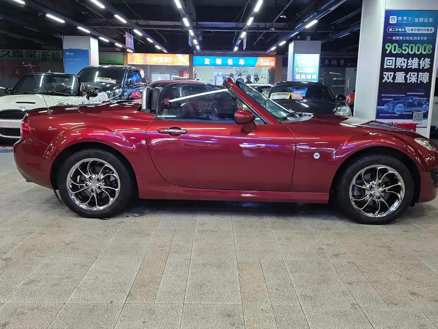 Mazda MX-5 2009 2.0 — миниатюра 9