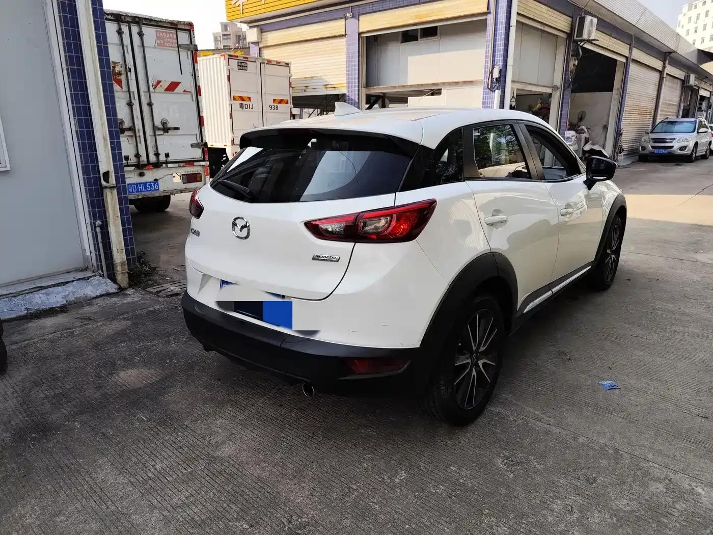 Mazda CX-3 2018 2.0L Automatic Premium — миниатюра 3