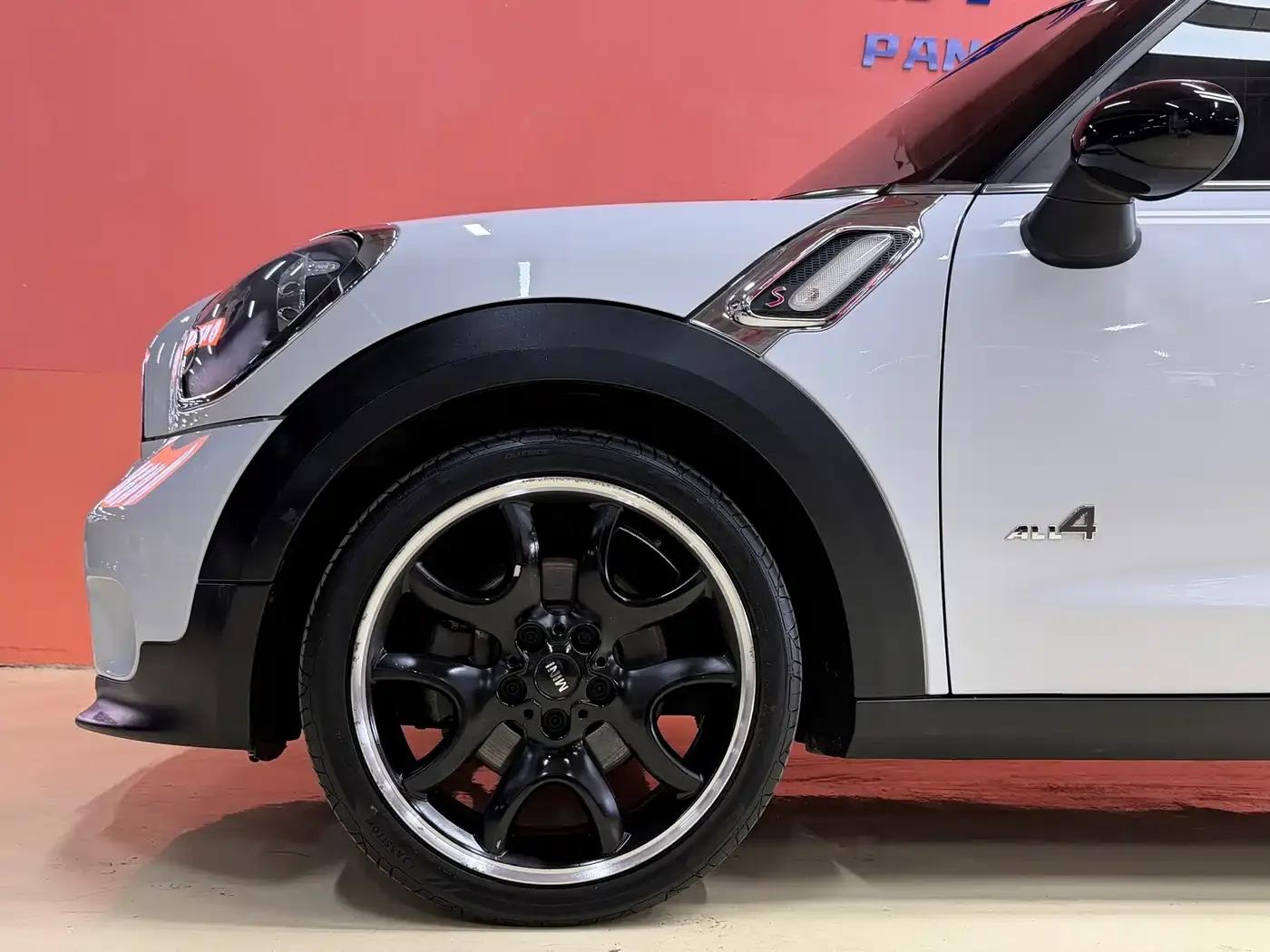 2013 MINI PACEMAN 1.6T COOPER S ALL4 — миниатюра 4