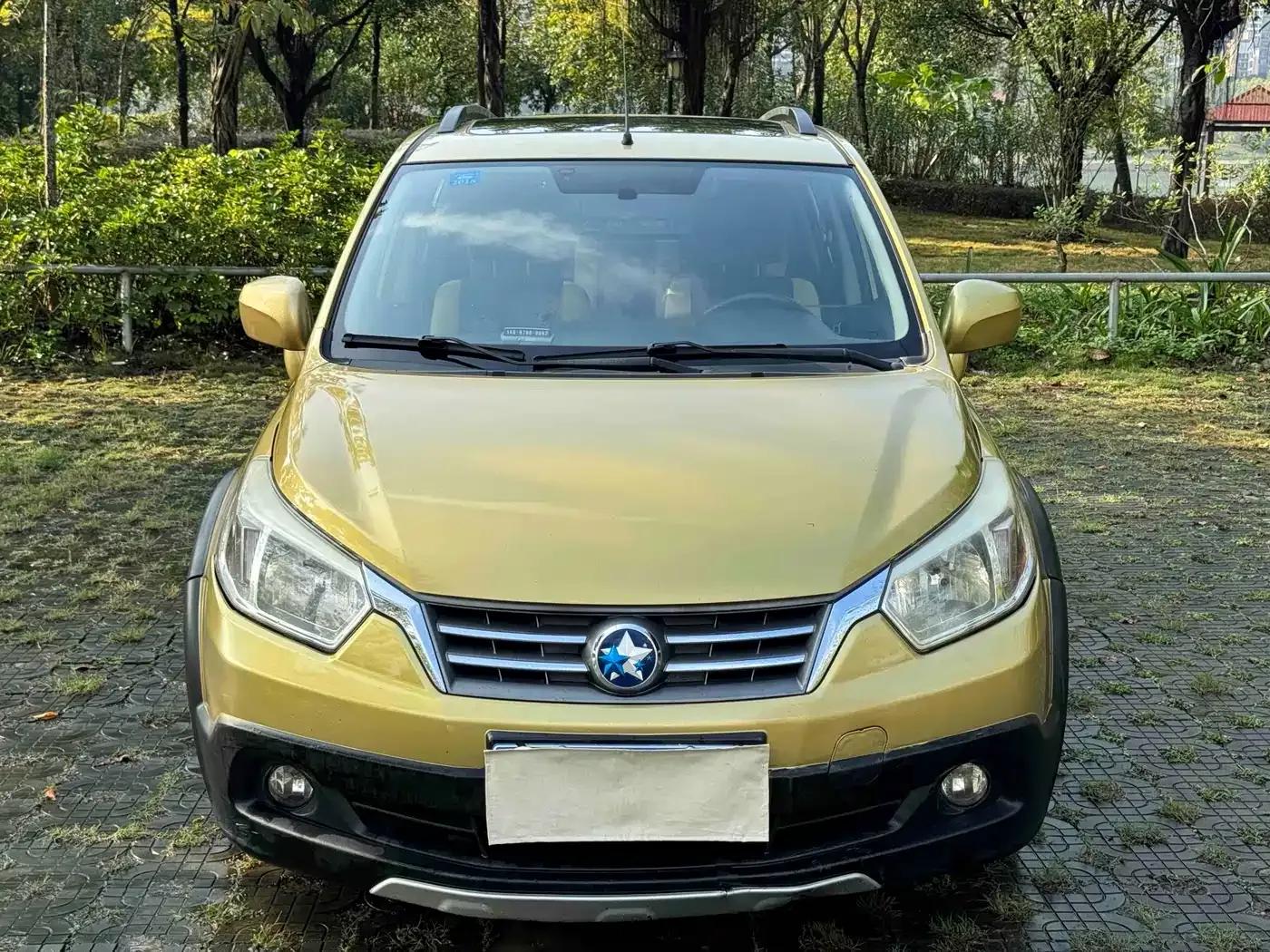 Venucia R50X 2013 1.6L Automatic — миниатюра 2