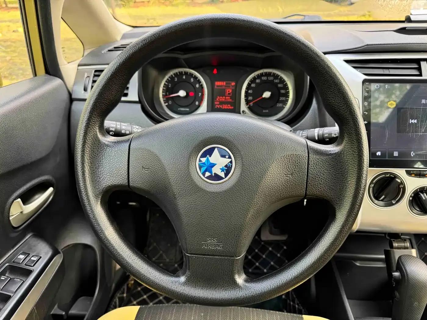 Venucia R50X 2013 1.6L Automatic — миниатюра 13