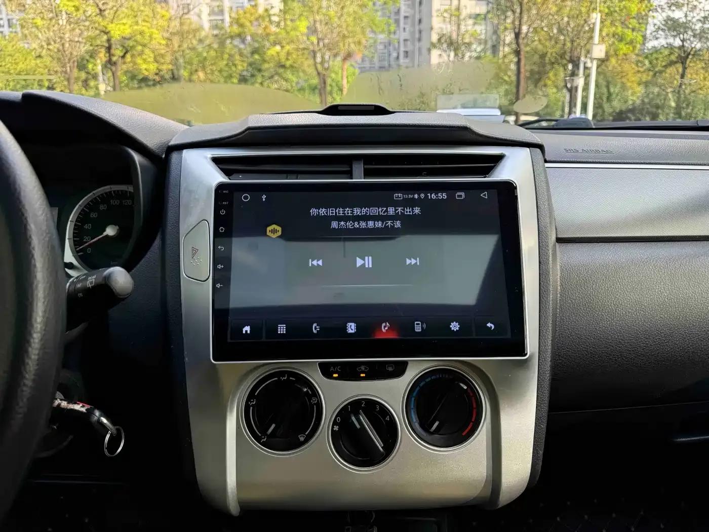 Venucia R50X 2013 1.6L Automatic — миниатюра 14