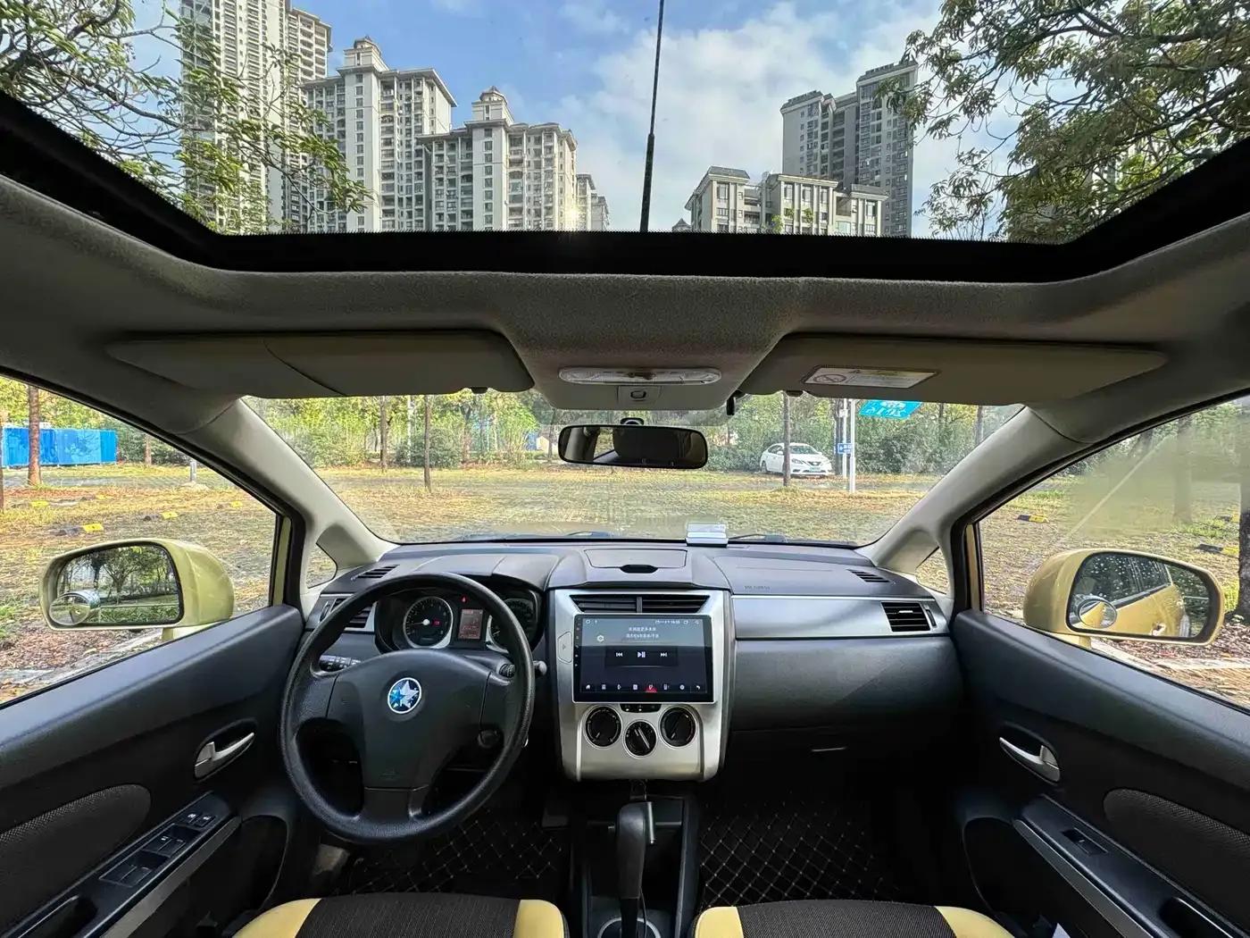 Venucia R50X 2013 1.6L Automatic — миниатюра 16