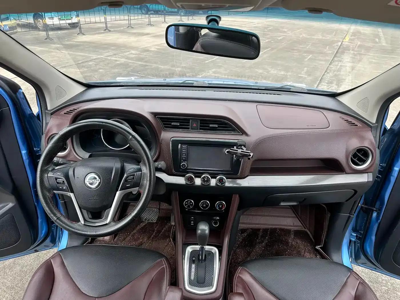 Venucia M50V 2017 1.6L XL CVT Deluxe Edition — миниатюра 4
