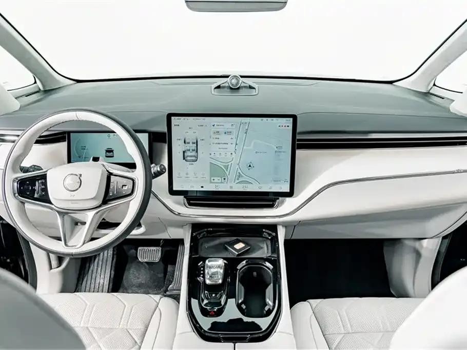 Volvo EM90 2025 Ultra 6-seater — миниатюра 12