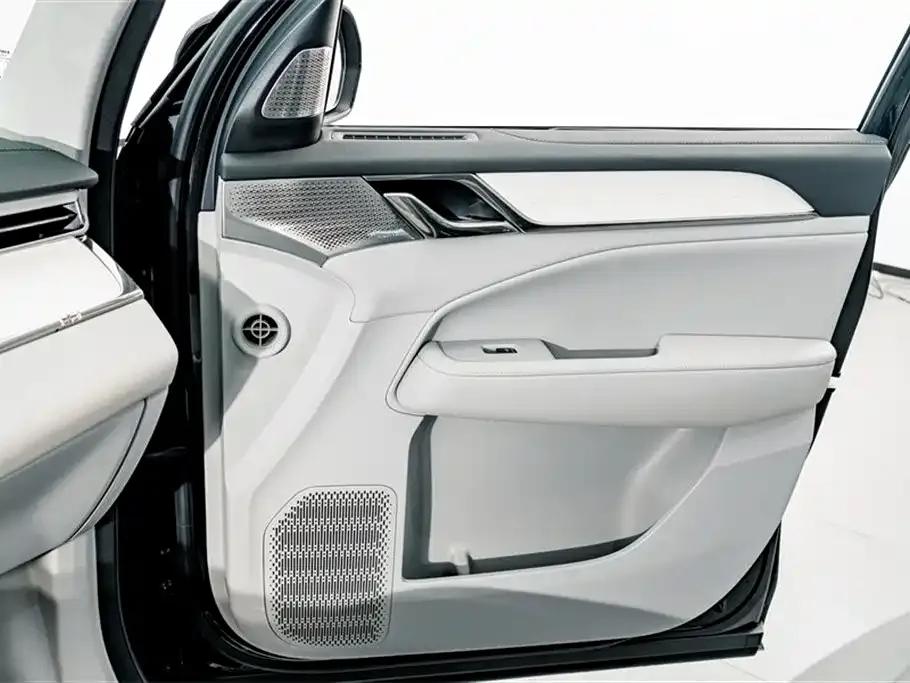 Volvo EM90 2025 Ultra 6-seater — миниатюра 15