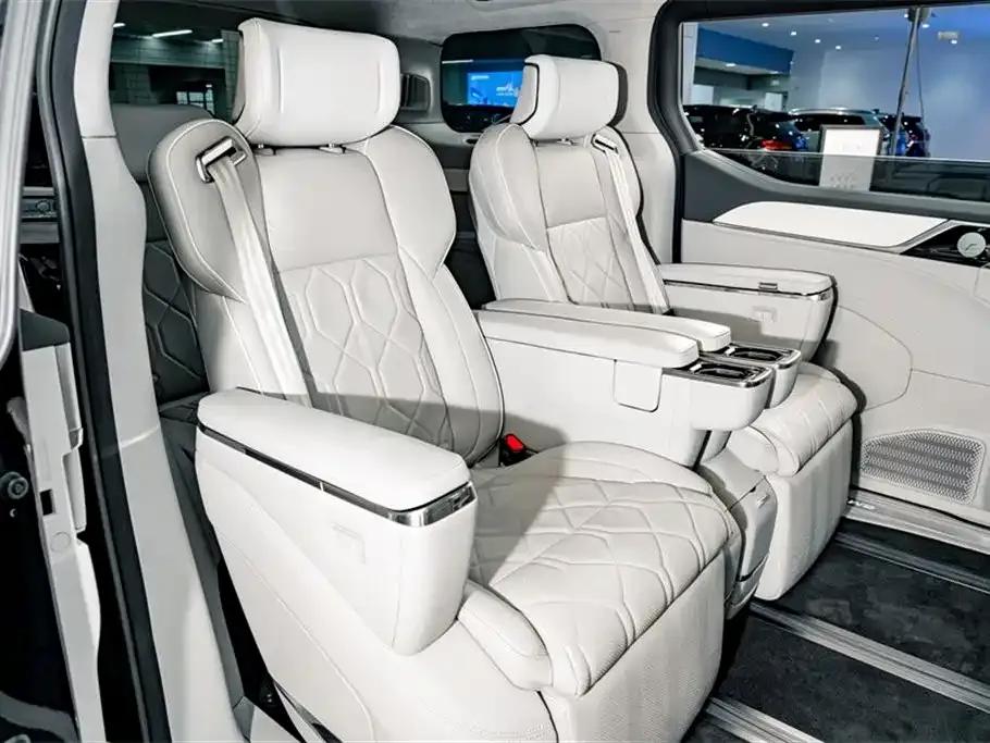 Volvo EM90 2025 Ultra 6-seater — миниатюра 24