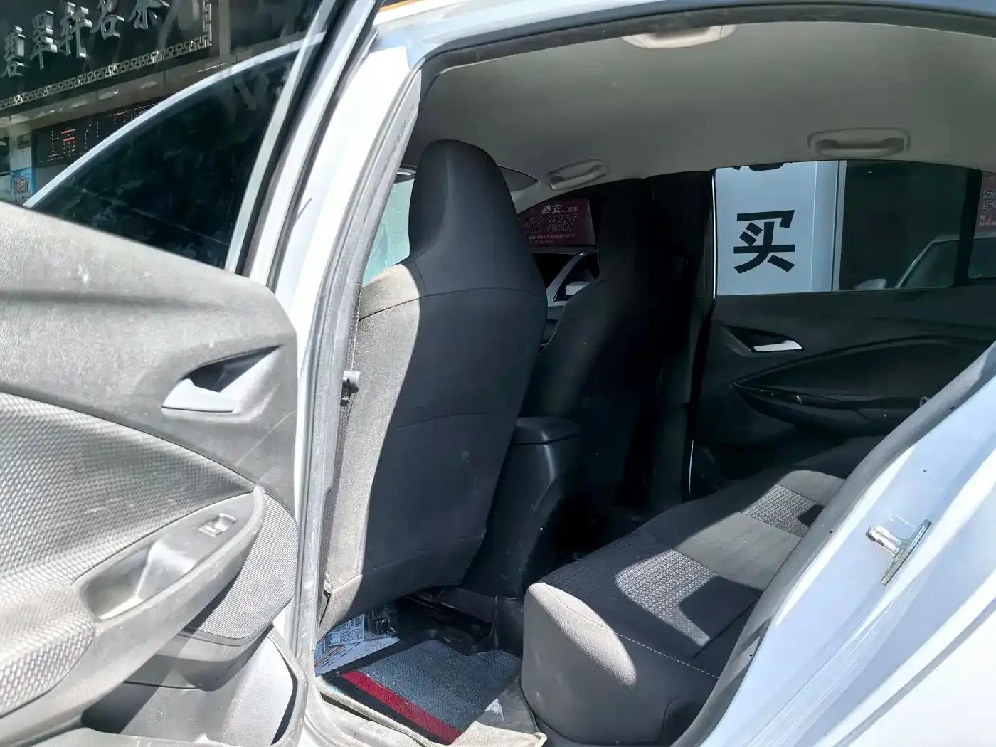 Chevrolet Cruze 2020 325T Automatic Comfort Edition — миниатюра 11