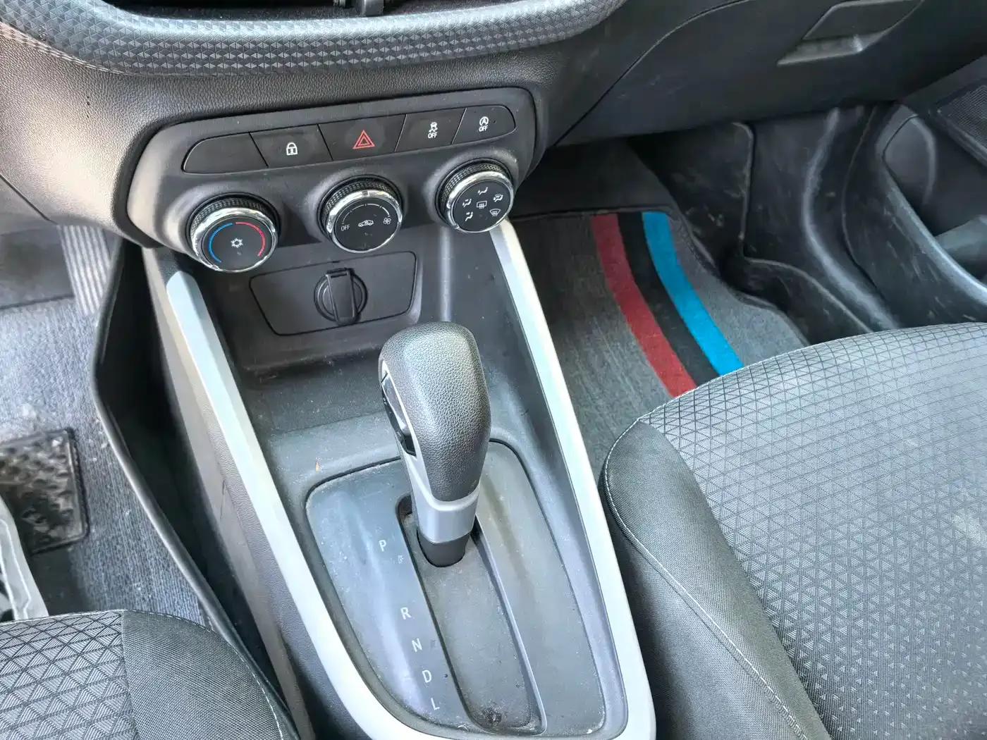 Chevrolet Cruze 2020 325T Automatic Comfort Edition — миниатюра 13