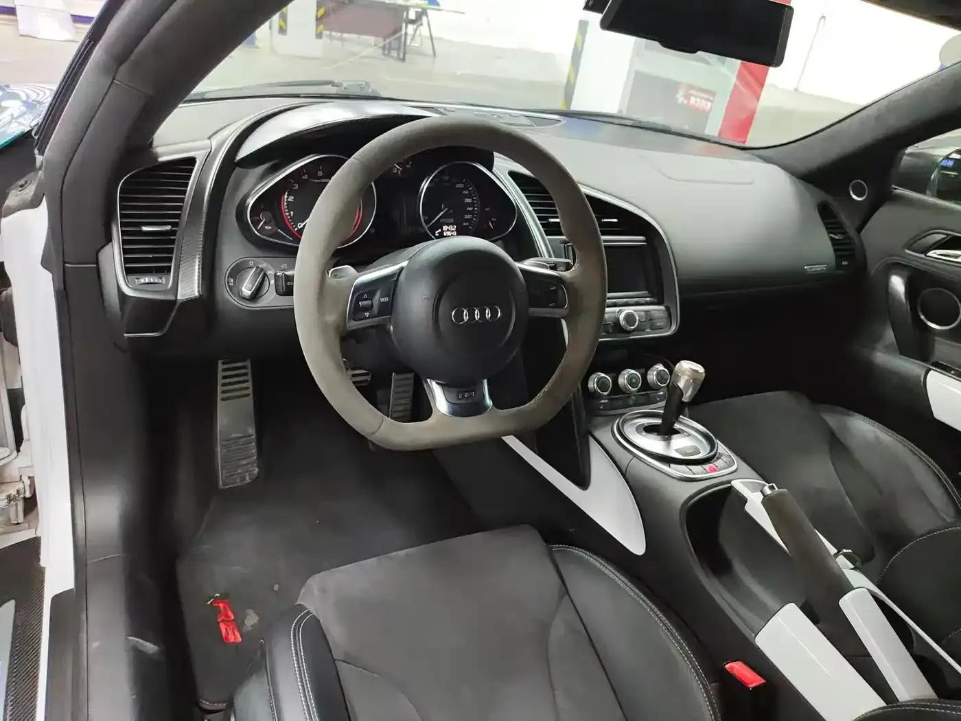 Audi R8 2013 5.2 FSI quattro China Exclusive — миниатюра 7