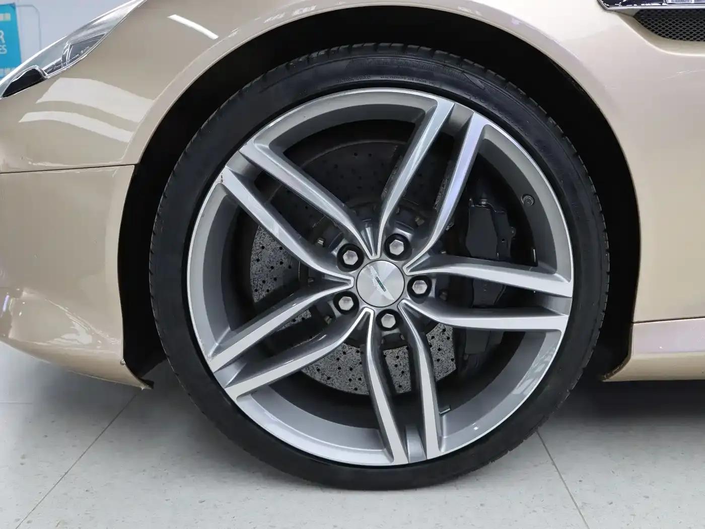 2012 Virage 6.0 Coupe — миниатюра 10