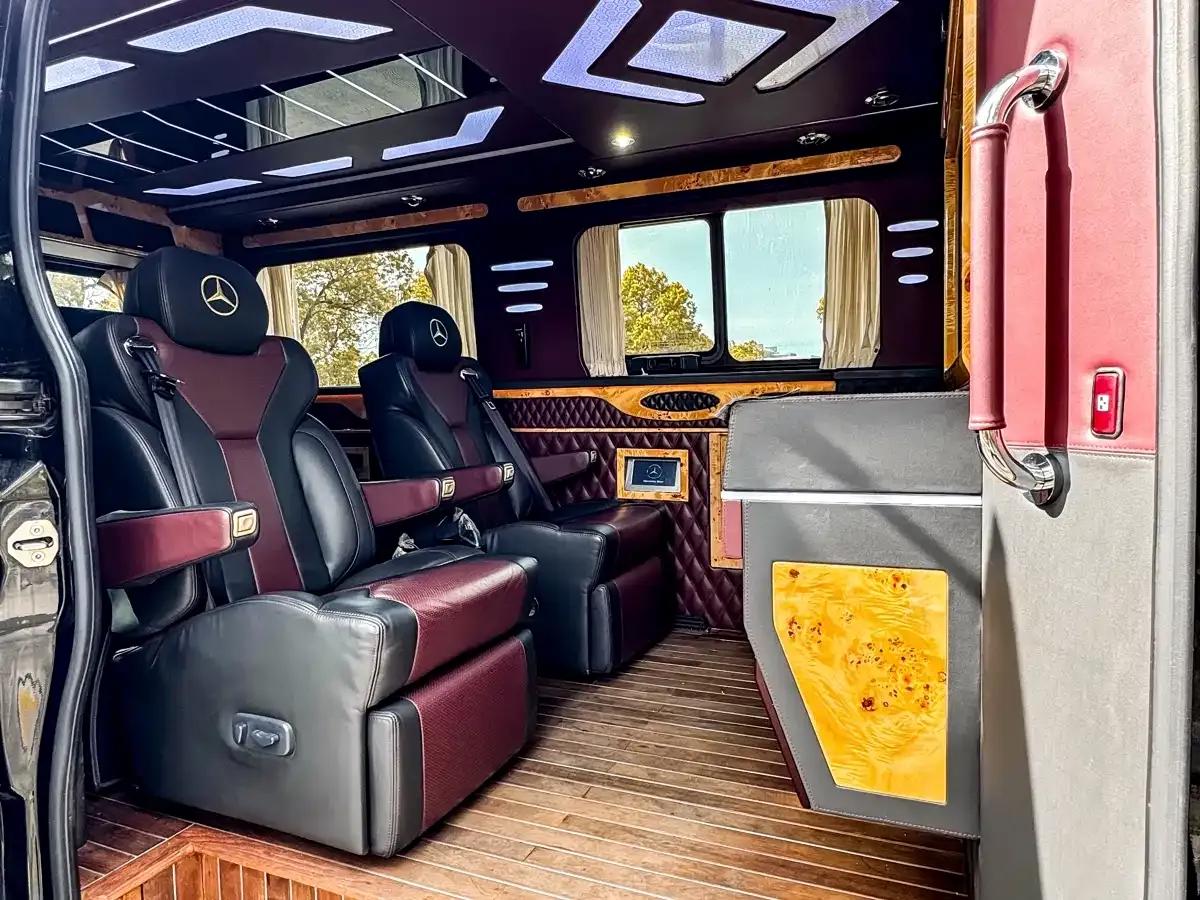 2017 Sprinter 3.5L Luxury Custom Edition — миниатюра 10