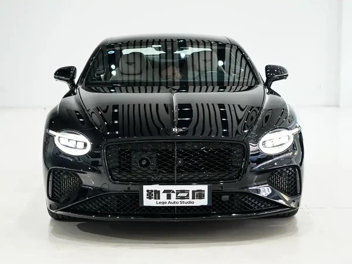 2026 Continental Plug-in Hybrid GT Base Model — миниатюра 2
