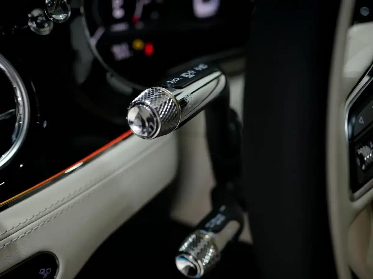 2026 Continental Plug-in Hybrid GT Base Model — миниатюра 15