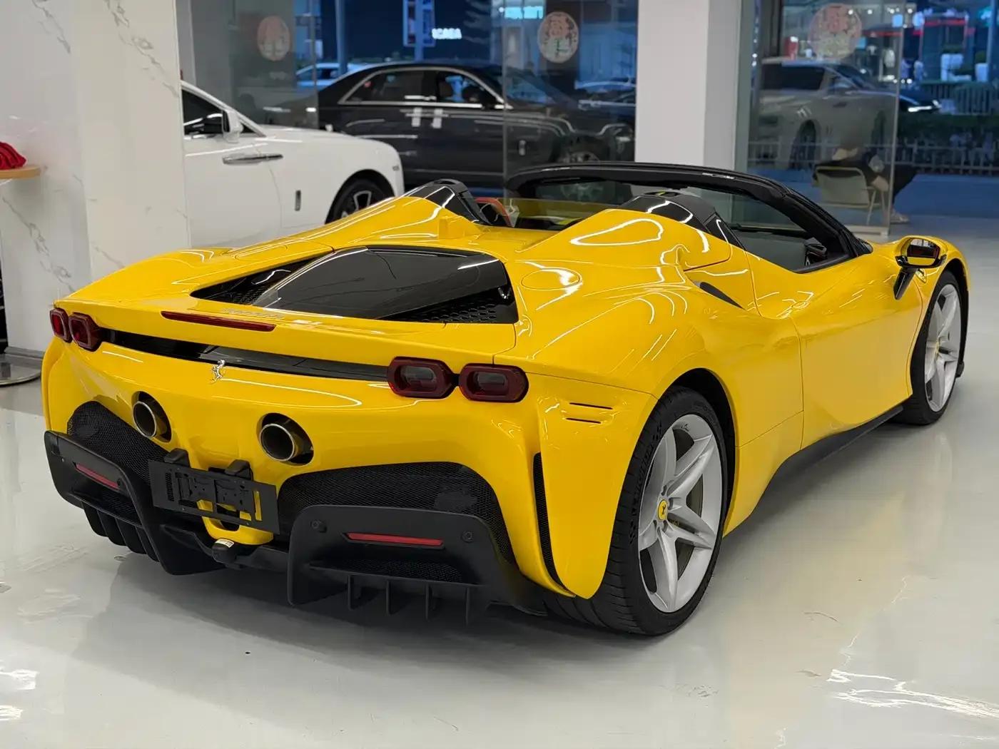 SF90 2021 3.9T V8 Spider — миниатюра 16