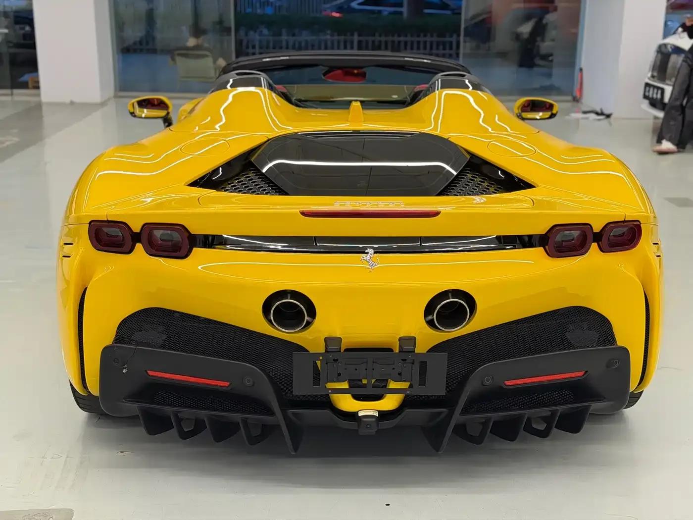 SF90 2021 3.9T V8 Spider — миниатюра 17