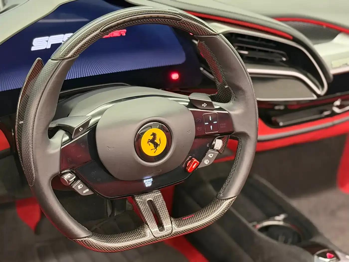 SF90 2021 3.9T V8 Spider — миниатюра 4