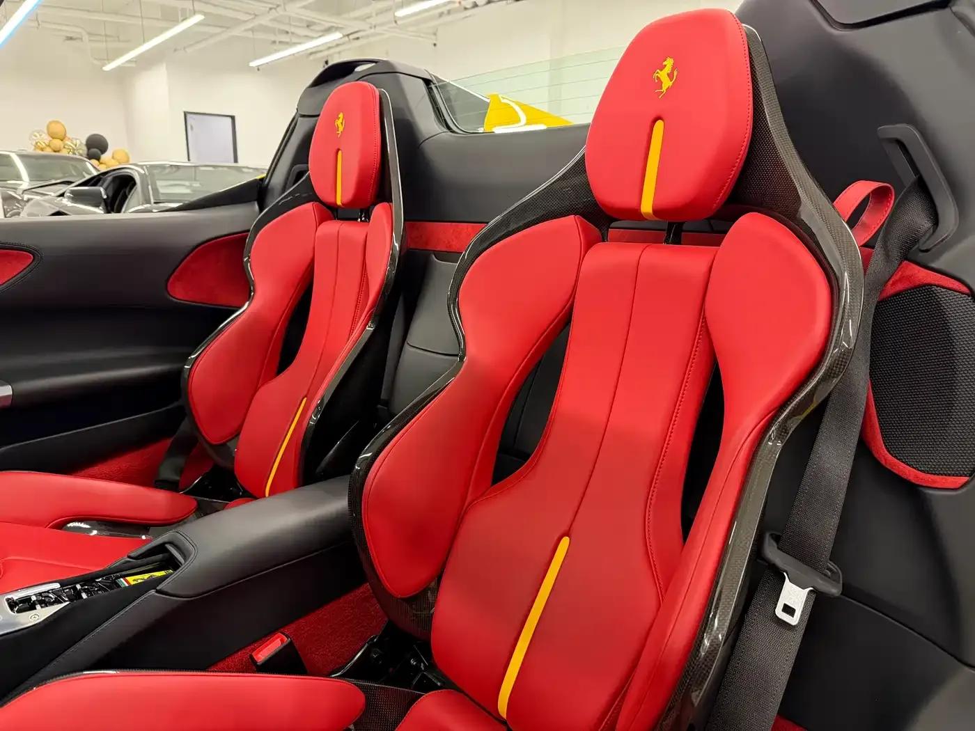 SF90 2021 3.9T V8 Spider — миниатюра 6