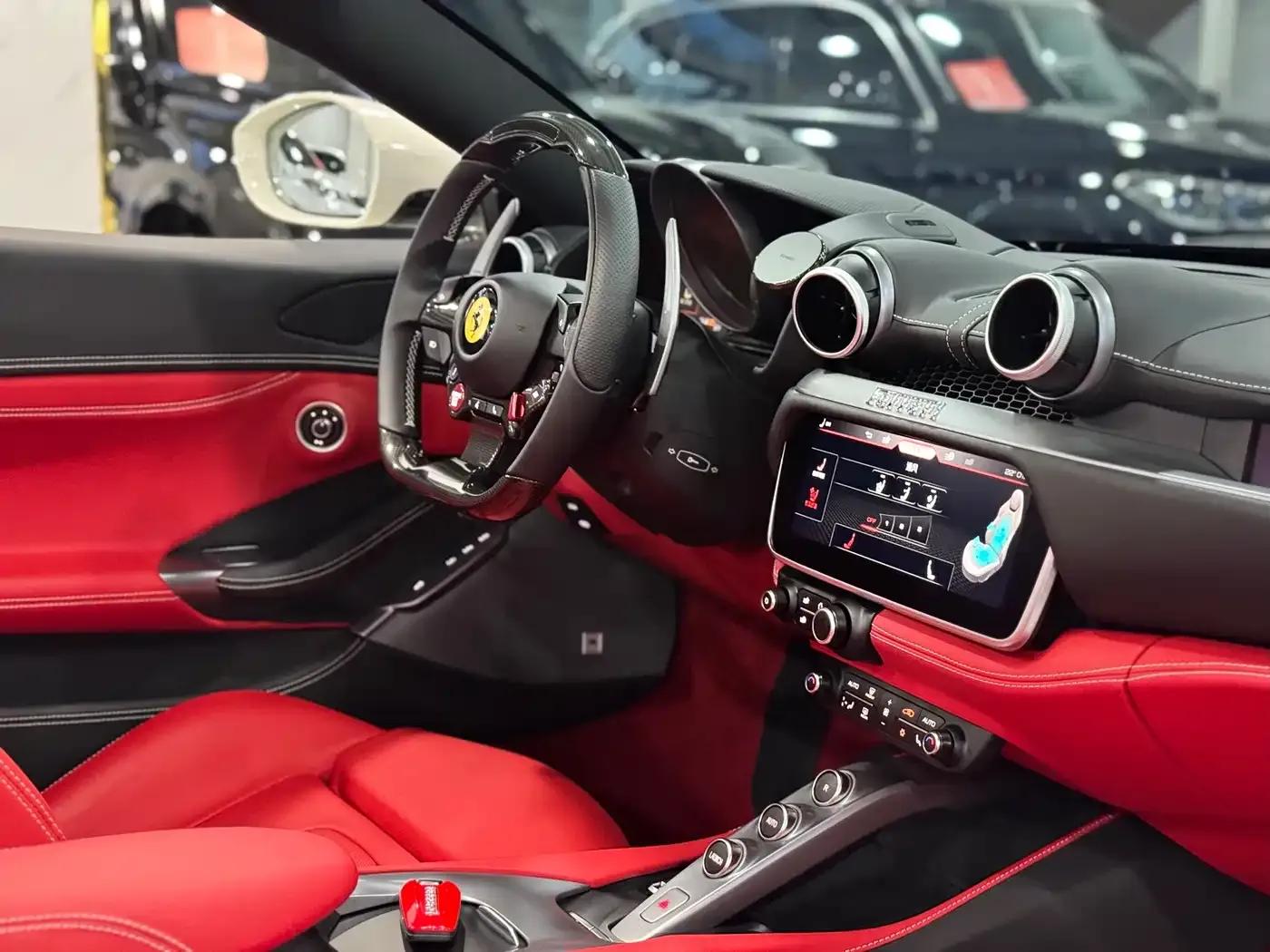 2021 Portofino 3.9T M — миниатюра 13