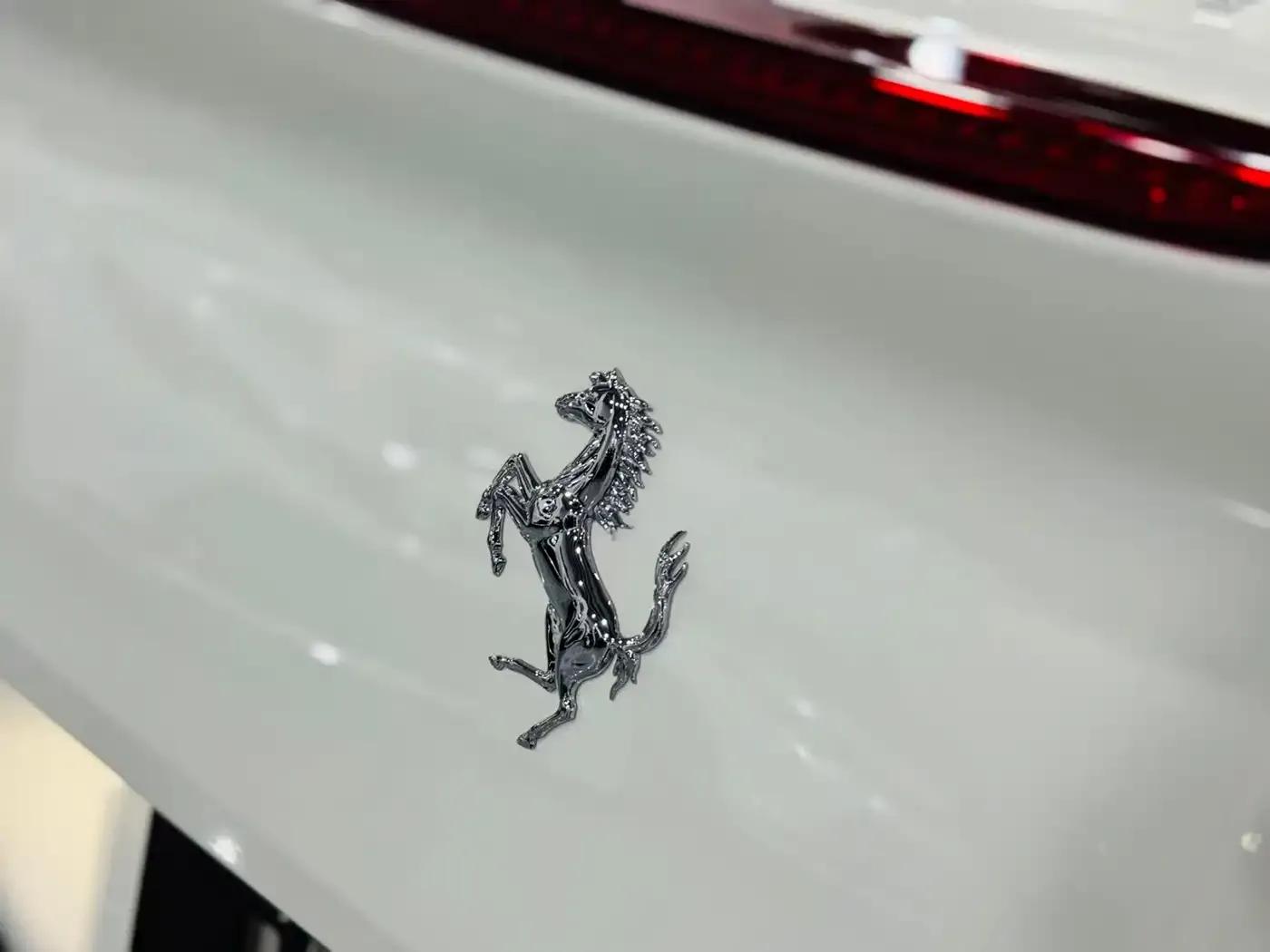 2021 Portofino 3.9T M — миниатюра 18