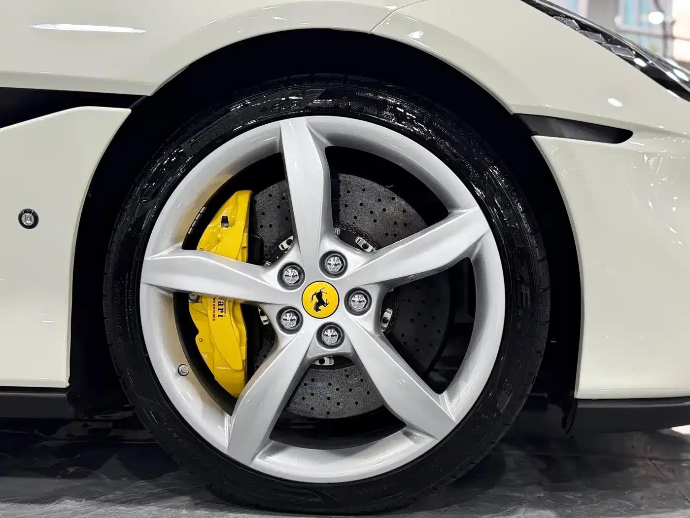 2021 Portofino 3.9T M — миниатюра 19