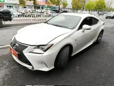 Lexus RC 2016 200t F SPORT Edition — миниатюра 1