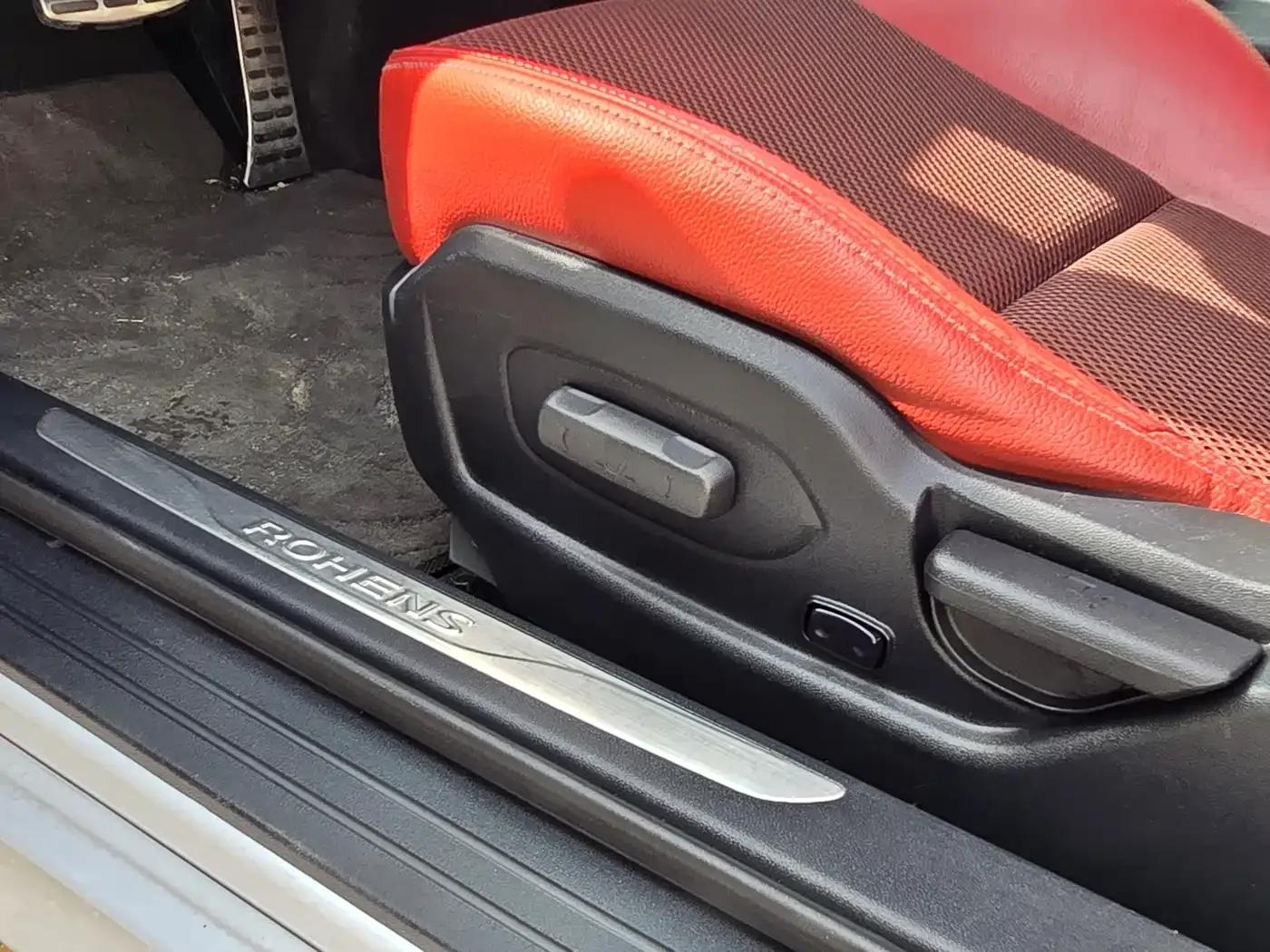 Genesis Coupe 2012 2.0T Automatic Elegant Edition — миниатюра 10