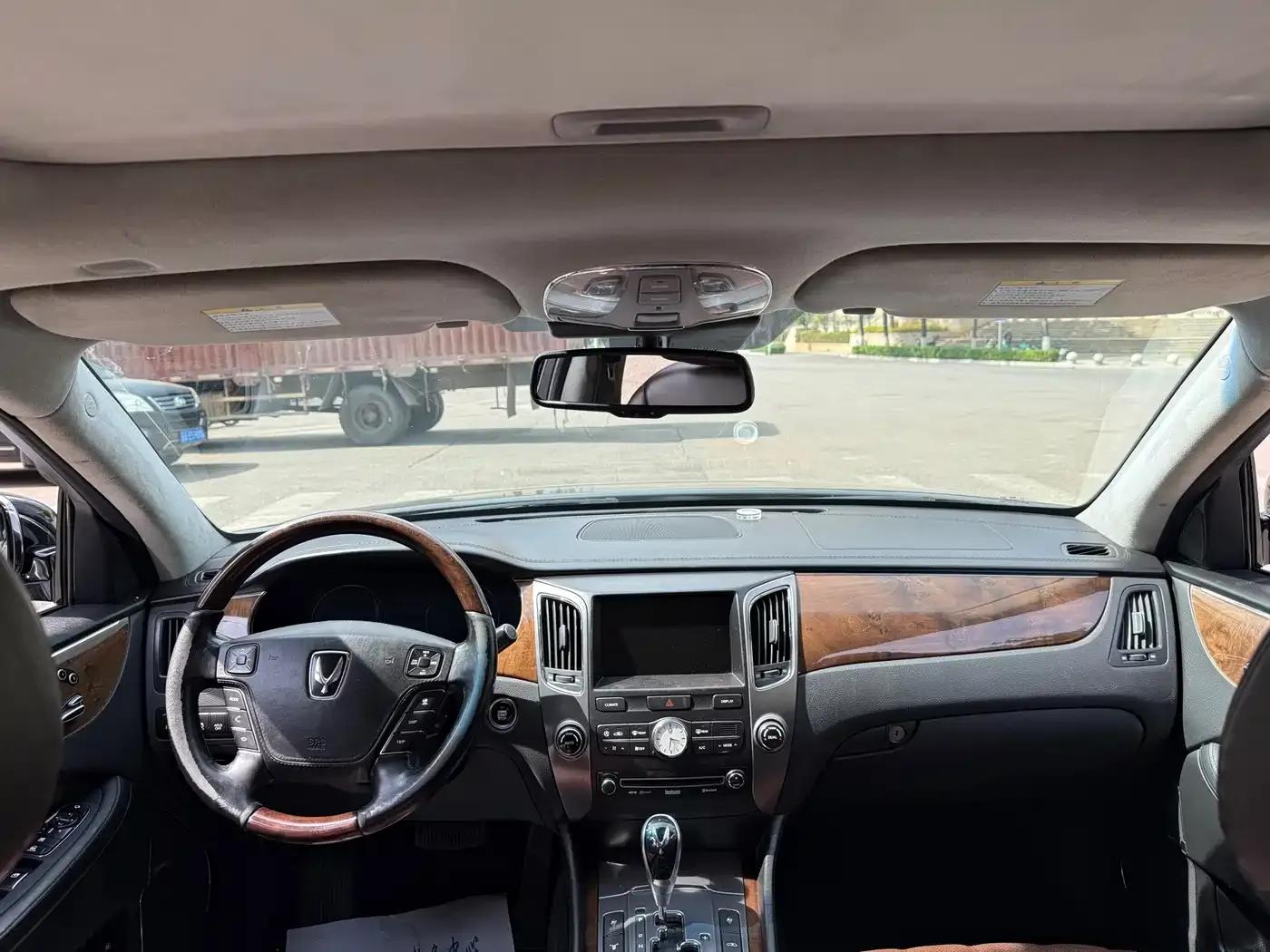 Equus 2009 3.8 Premium Edition — миниатюра 13