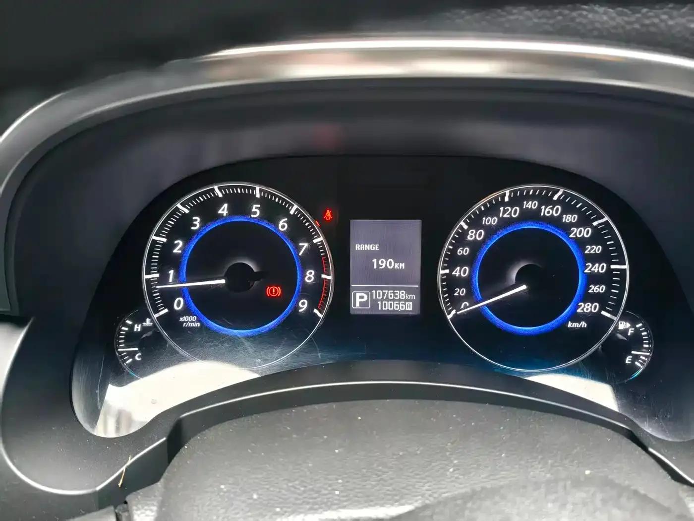 Infiniti QX70 2013 3.7L Standard Edition — миниатюра 13