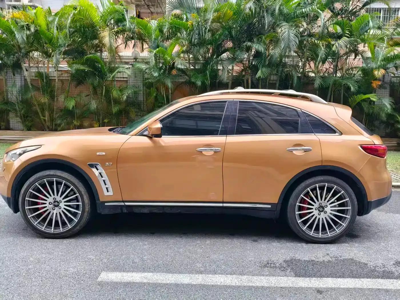 Infiniti QX70 2013 3.7L Standard Edition — миниатюра 7