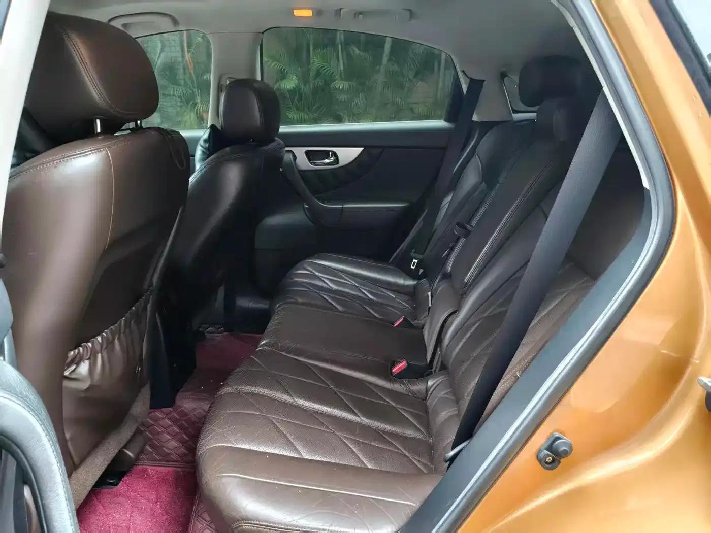 Infiniti QX70 2013 3.7L Standard Edition — миниатюра 10