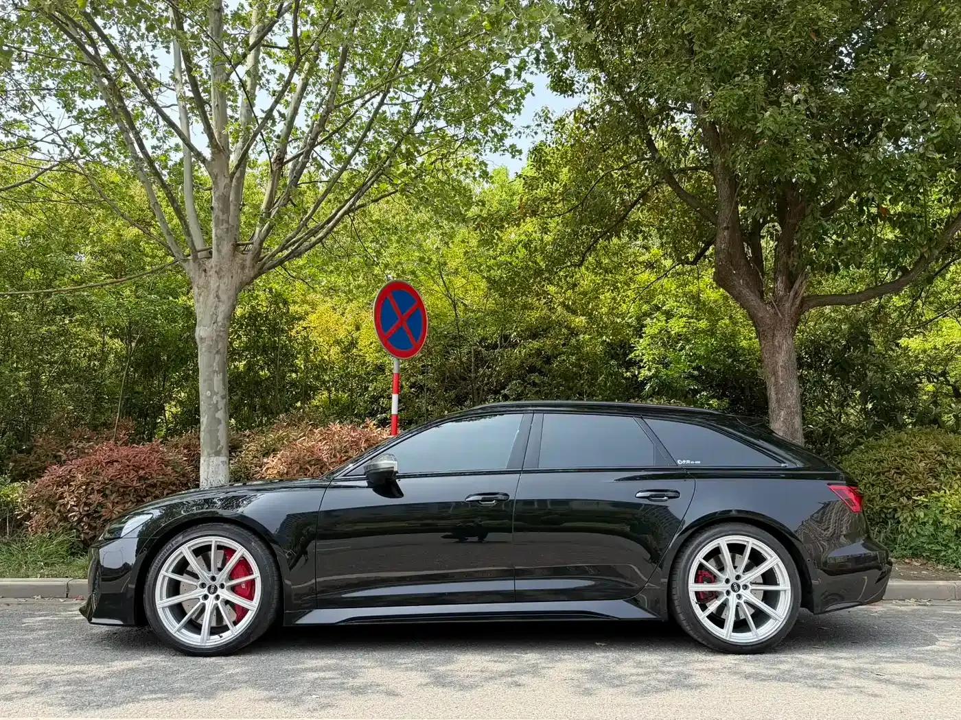 2021 Audi RS 6 RS 6 4.0T Avant — миниатюра 5