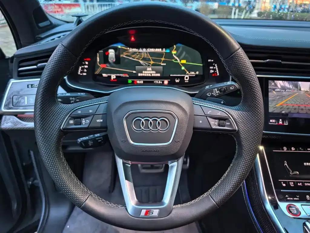 Audi SQ7 2024 4.0 TFSI Dark Knight Edition — миниатюра 8