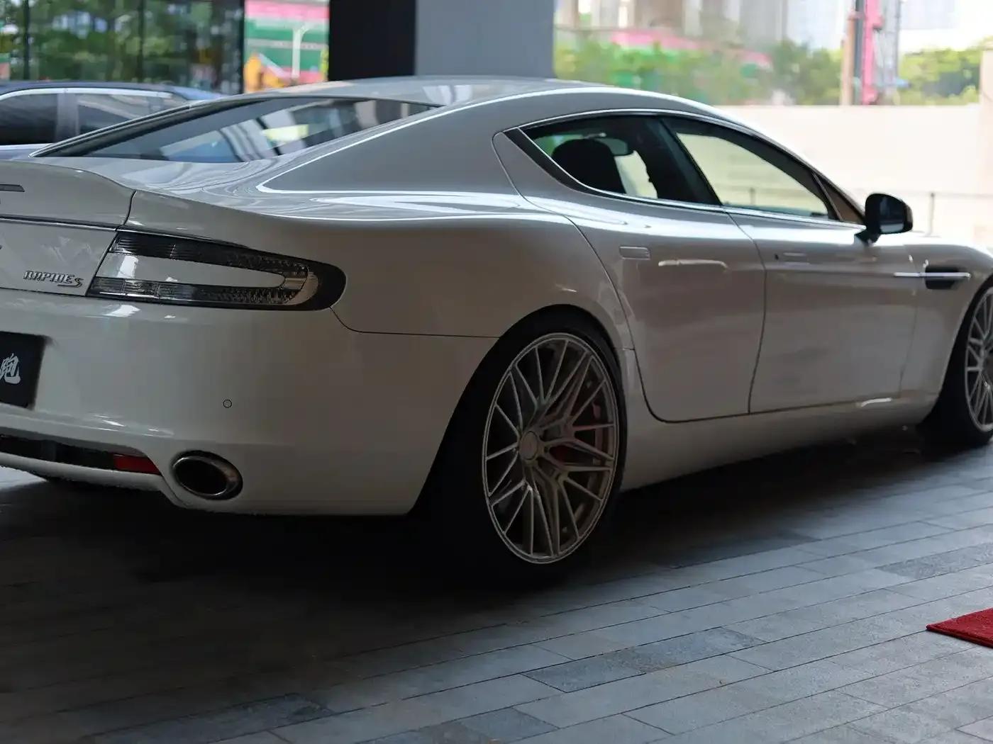 2015 Rapide 6.0L S — миниатюра 11