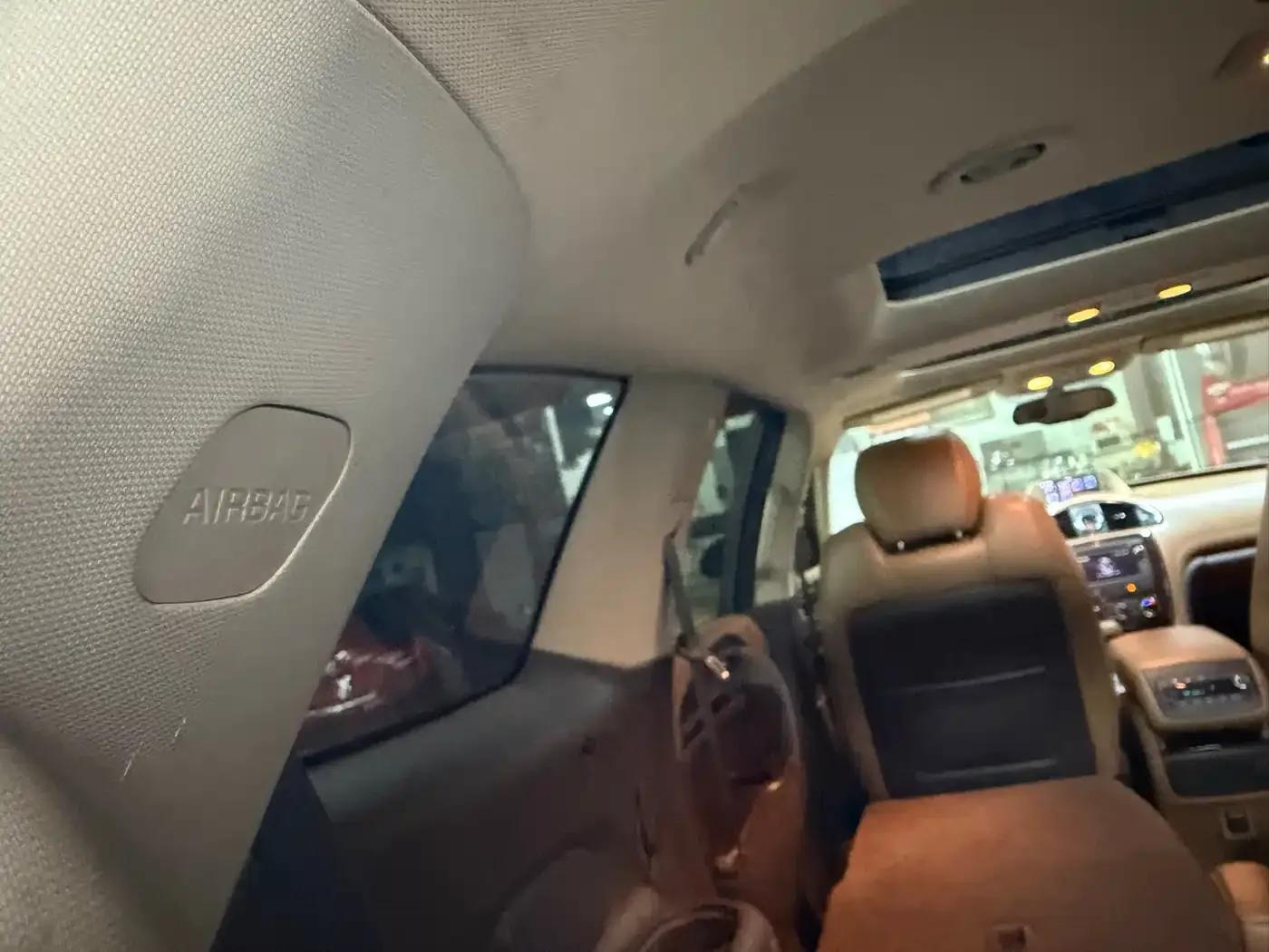 Enclave 2014 3.6L 2WD Elite Comfort — миниатюра 32