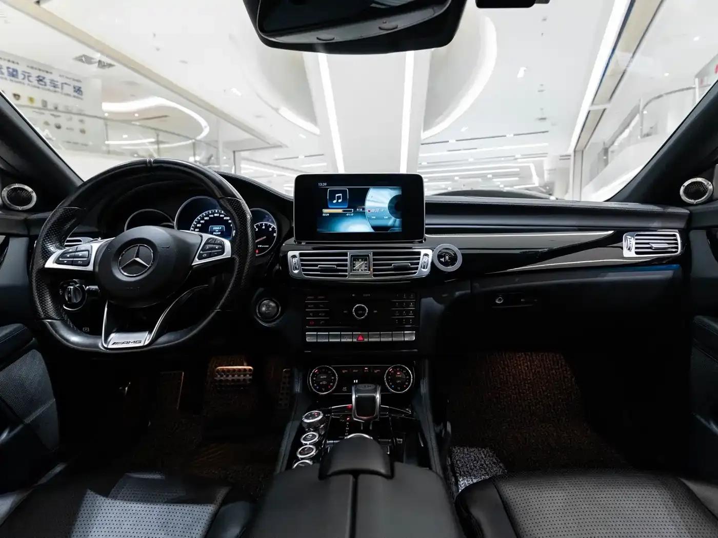 2015 Mercedes-Benz CLS AMG 63 4MATIC — миниатюра 13