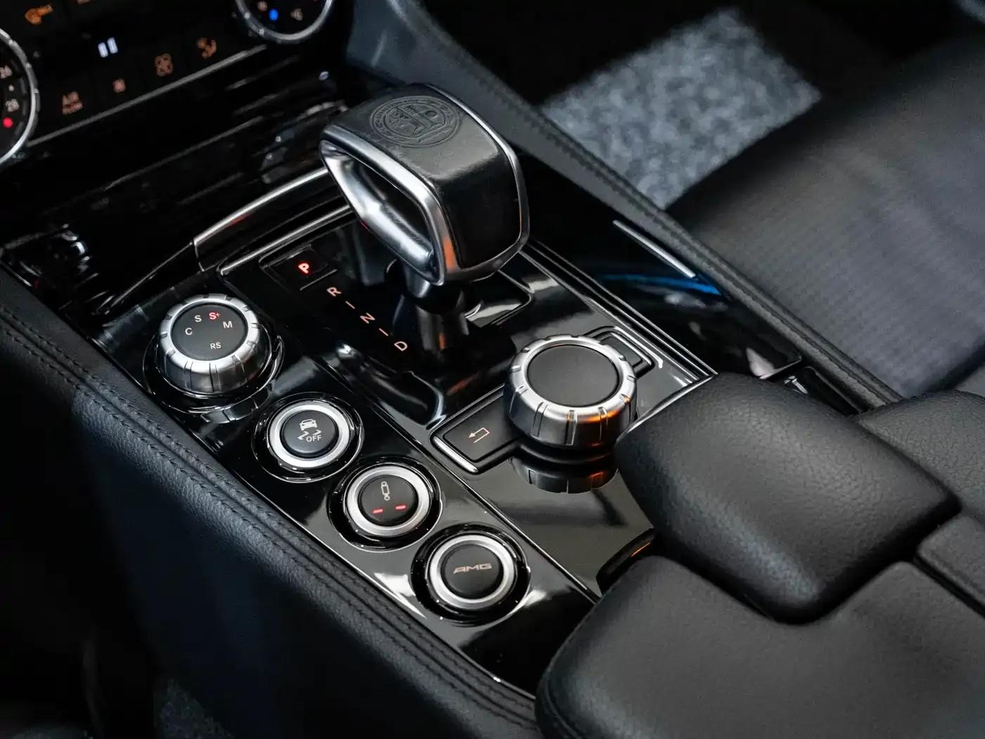 2015 Mercedes-Benz CLS AMG 63 4MATIC — миниатюра 9
