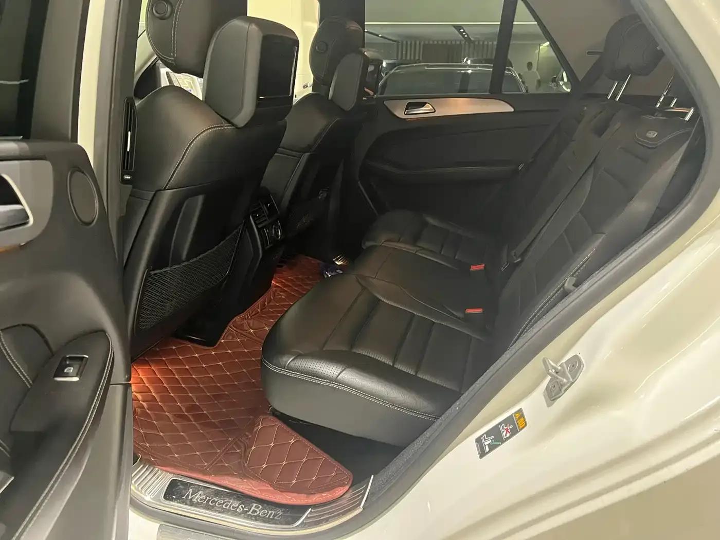 2014 Mercedes-Benz M-Class AMG ML 63 — миниатюра 10