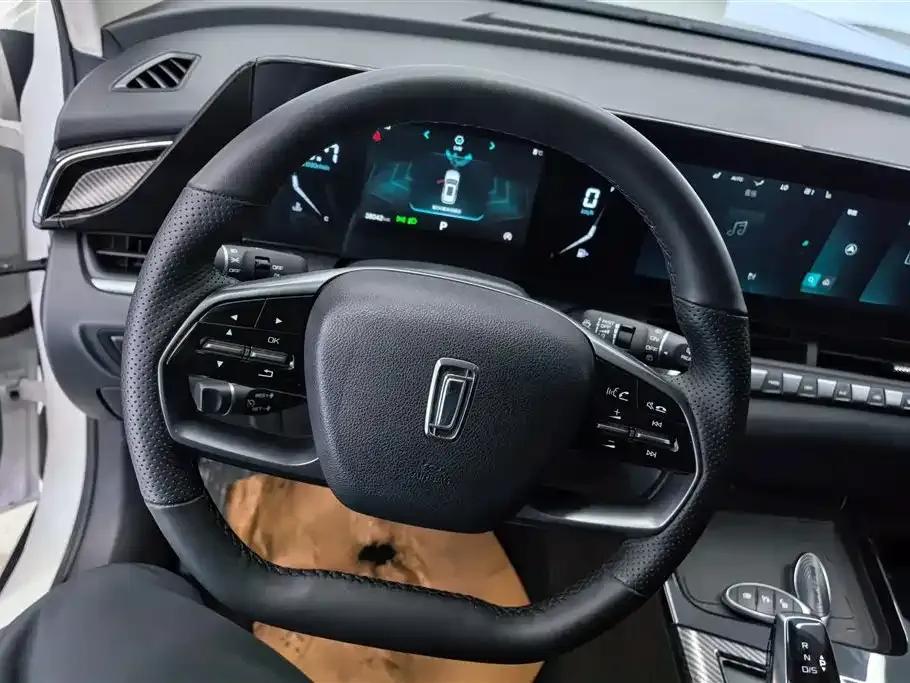 Bestune T55 2022 1.5T Automatic Super Edition — миниатюра 15