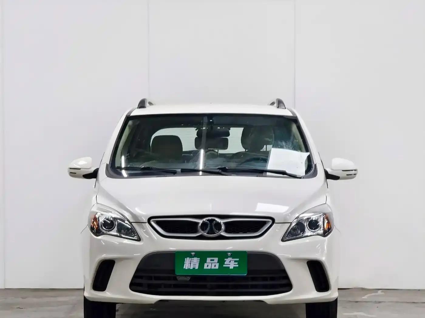 2015 Senova D20 Hatchback 1.5L Manual Comfort Edition — миниатюра 2
