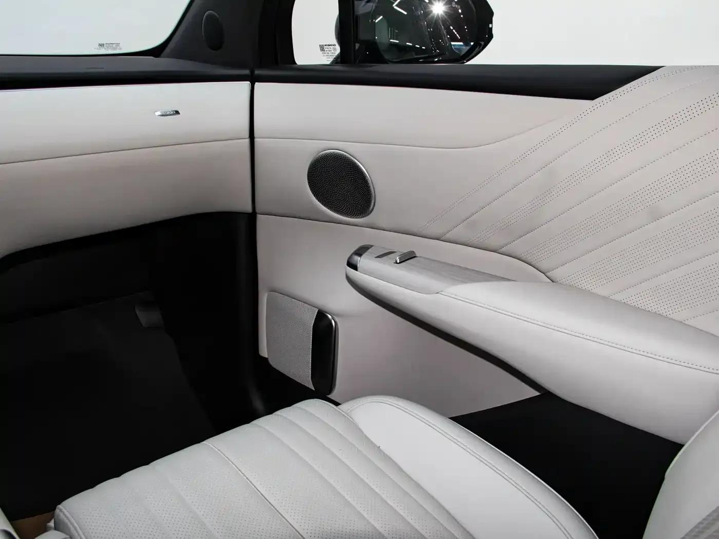 Changan Qiyuan E07 2025 Pure Electric Four-Wheel Drive 90kWh Grand Edition — миниатюра 19