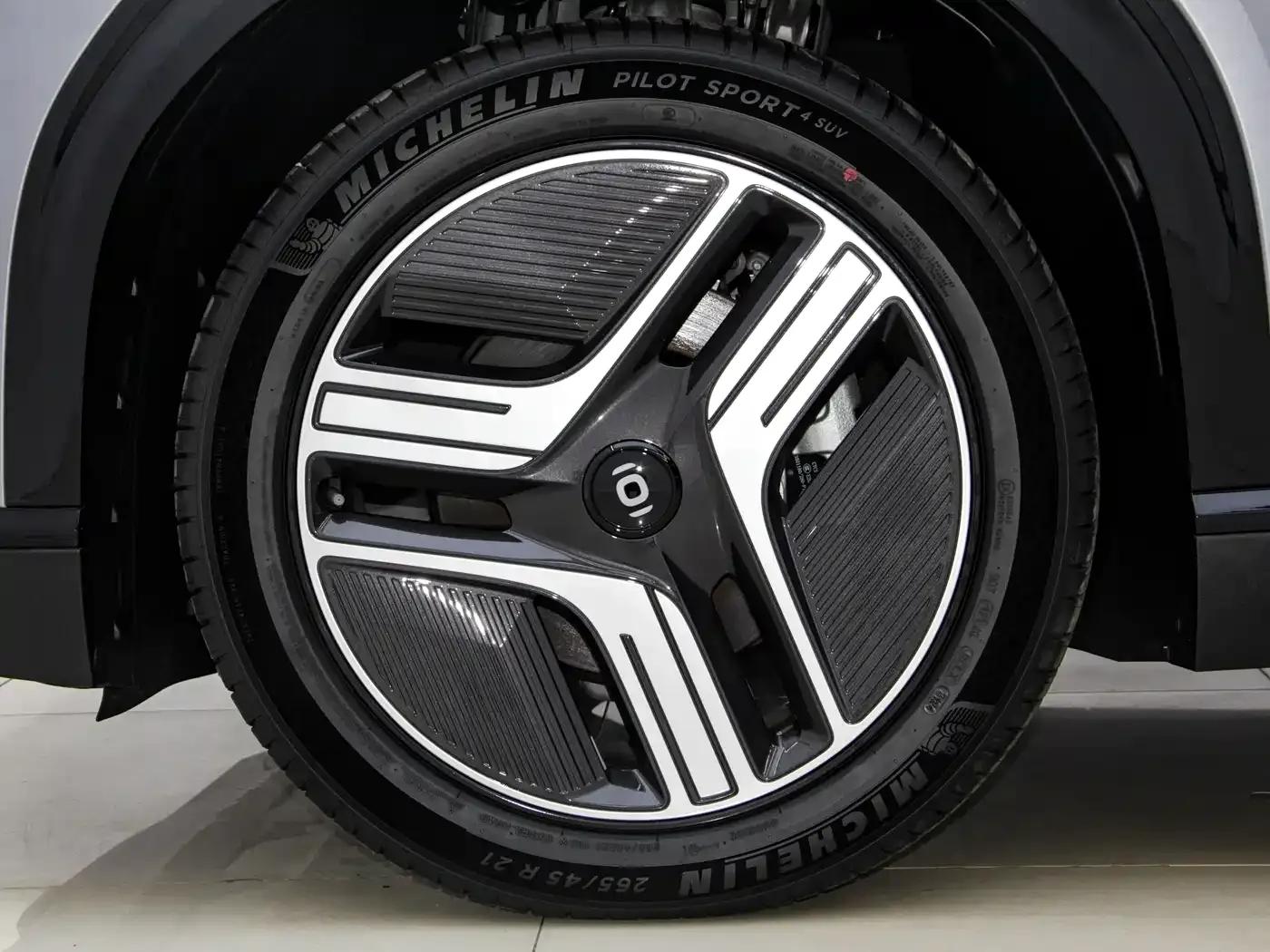 Changan Qiyuan E07 2025 Pure Electric Four-Wheel Drive 90kWh Grand Edition — миниатюра 21