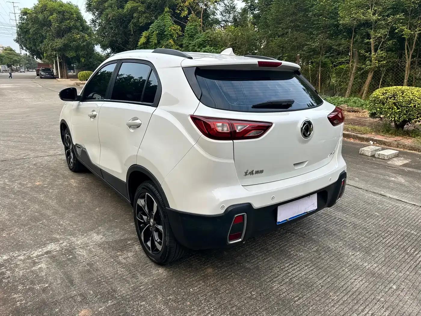 Dongfeng Fengshen AX4 2017 1.6L Manual Trendy Edition — миниатюра 5