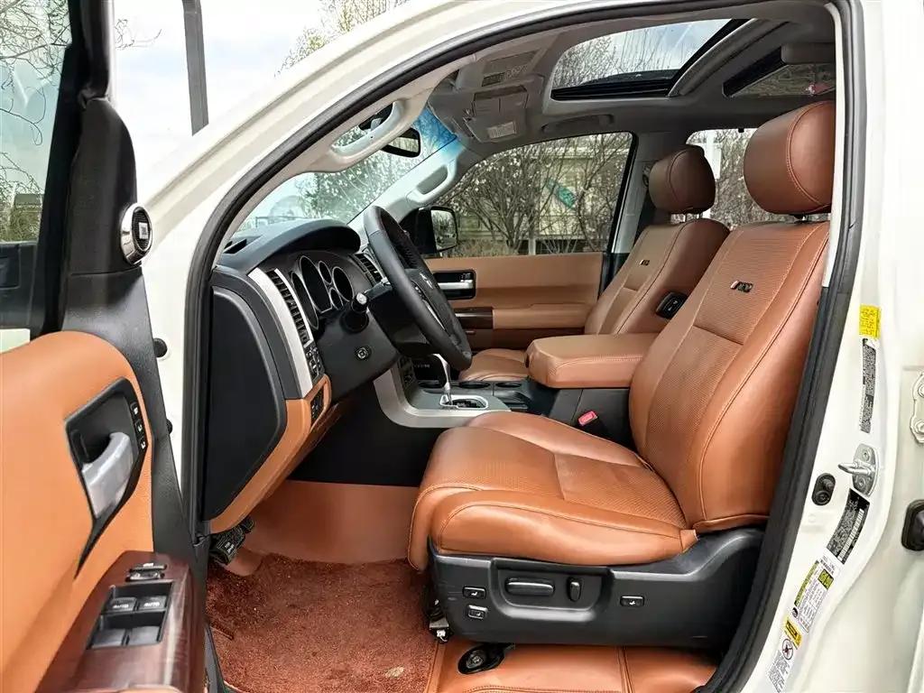 Sequoia 2016 5.7L Platinum Limited Edition — миниатюра 7